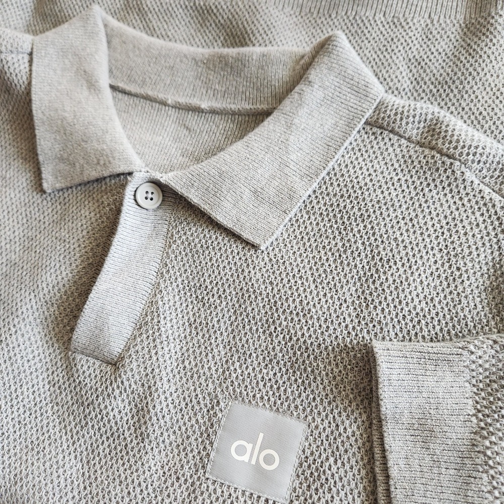 Alo Yoga Sports Club Sweater Knit Polo S/M Short Sleeve Open Collar Gray Cotton